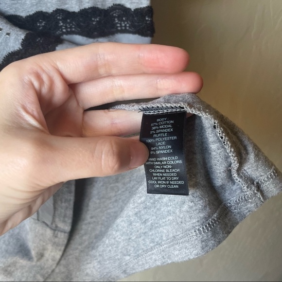 White House Black Market Gray Short Sleeve Blouse - Picture 5 of 8